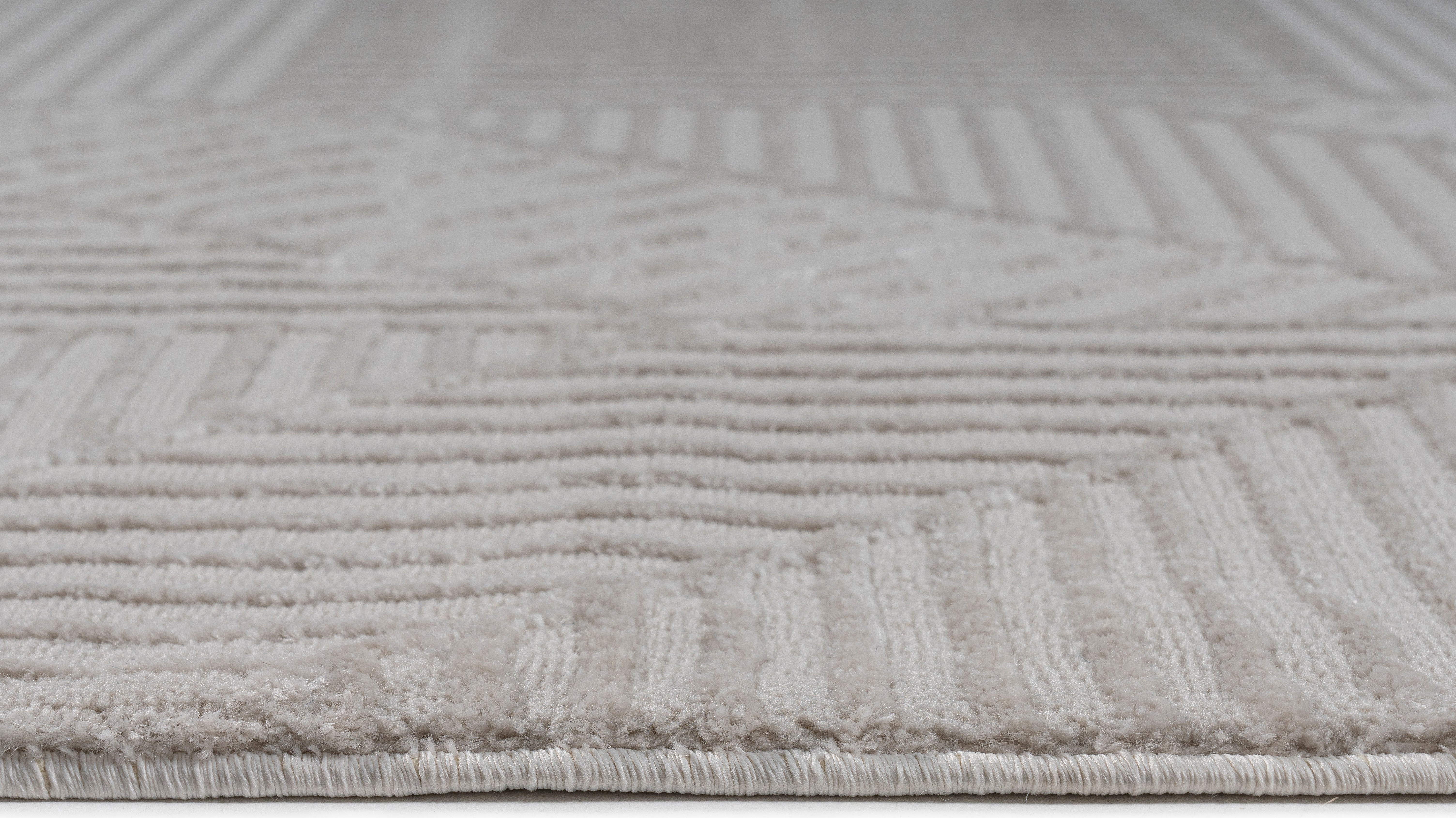 CHANNEL RUG