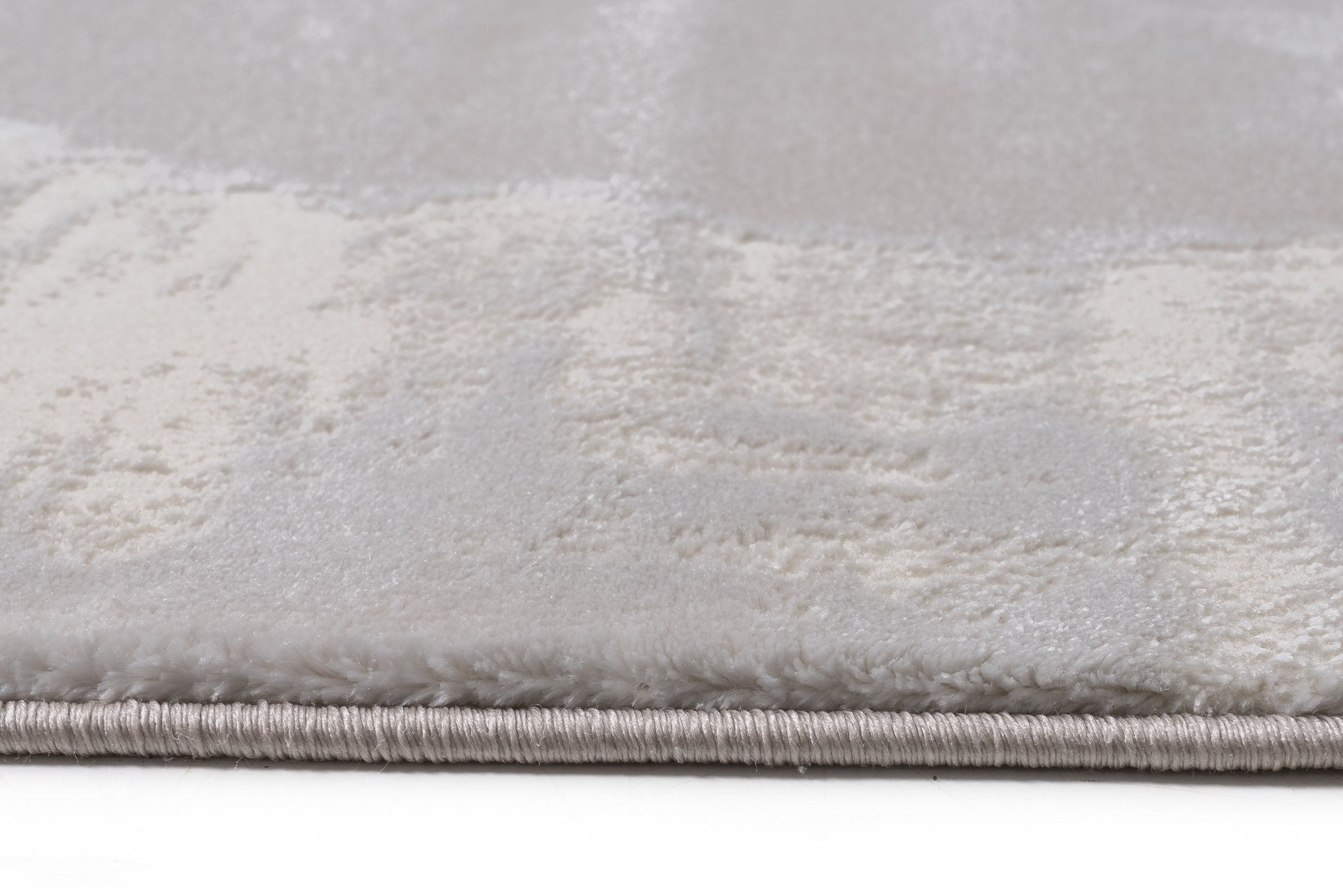 FUME RUG